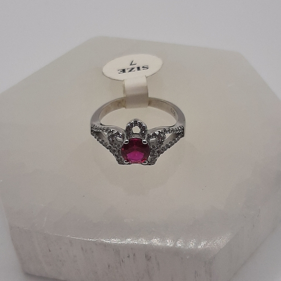 R711 Sterling Silver Flower Ring - Picture 3 of 7